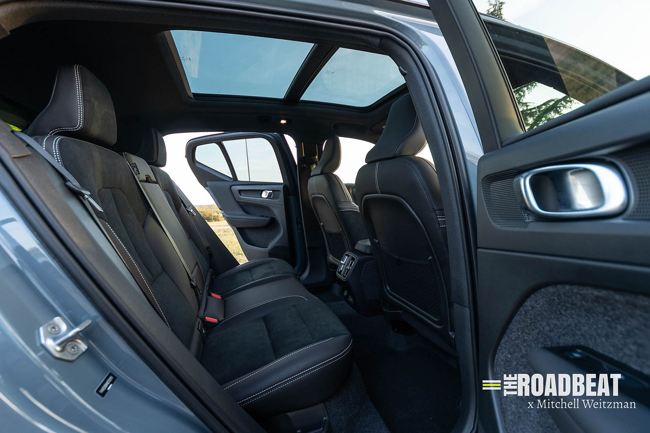  Volvo C40 interior rear seats