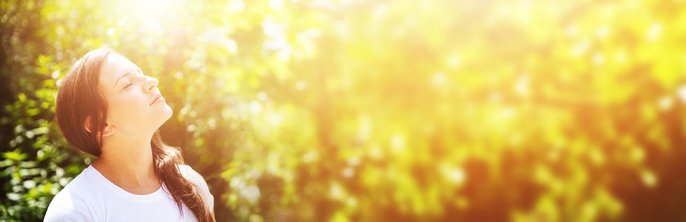 AdobeStock_284435516 (Woman in nature).j