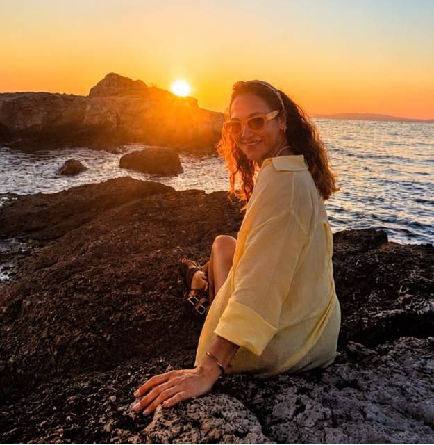 Yazarın fotoğrafı: Ayşin Özdemir