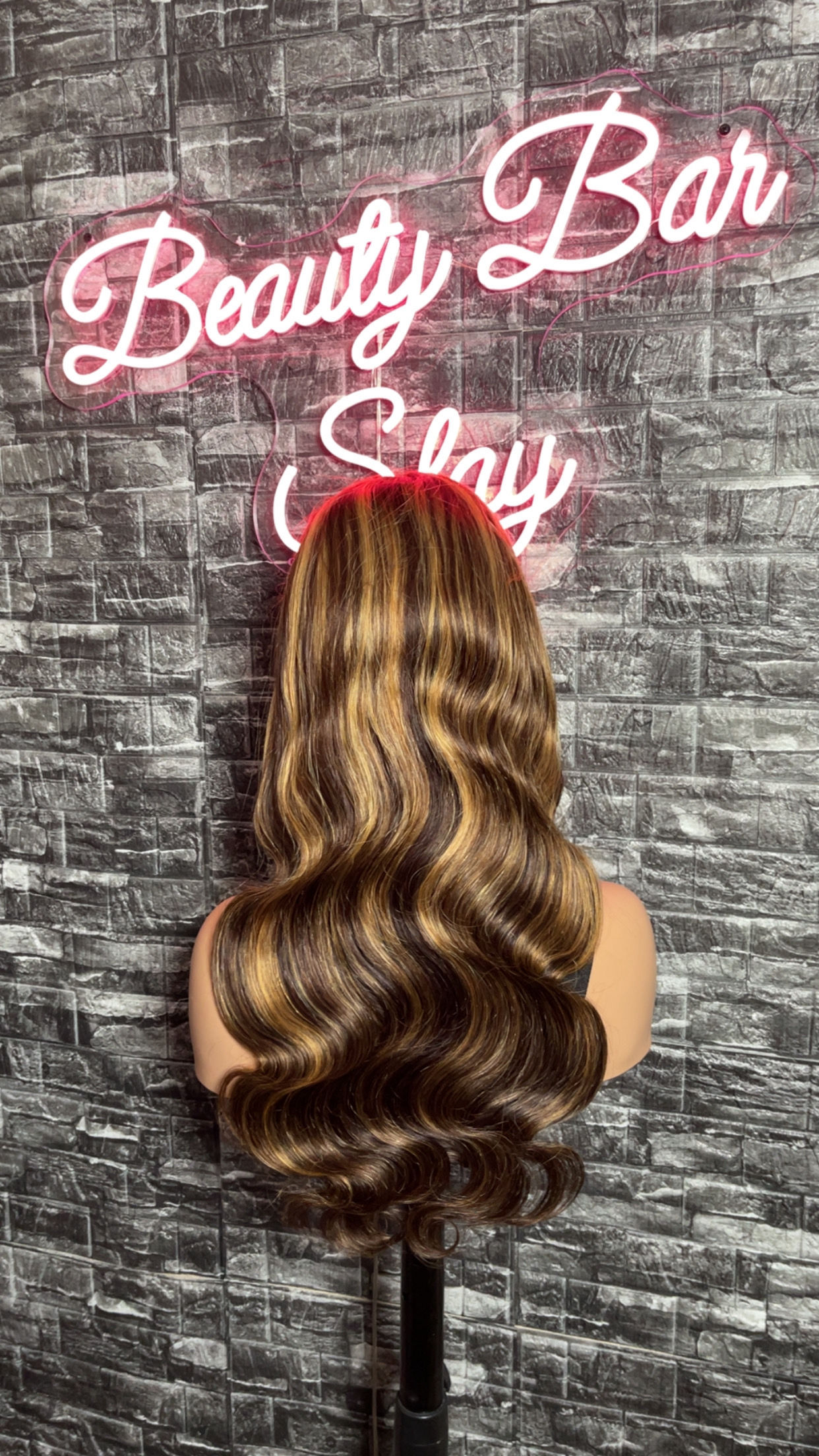 24β 4x4 HD Highlight BodyWave Wig π