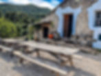 Outdoor sampling area at Lagar dos Pardieiros