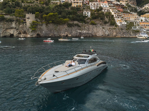 Luxury in Sorrento | Experiencing Capri and the Amalfi Coast by private boat (or yacht)
