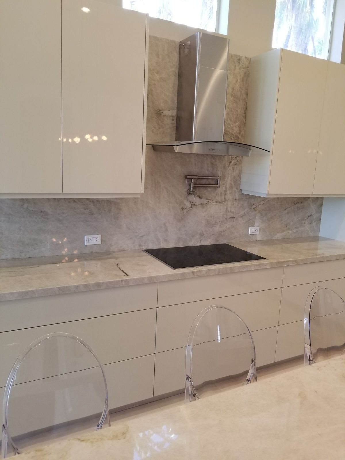 Custom Kitchen Cabinets Installation