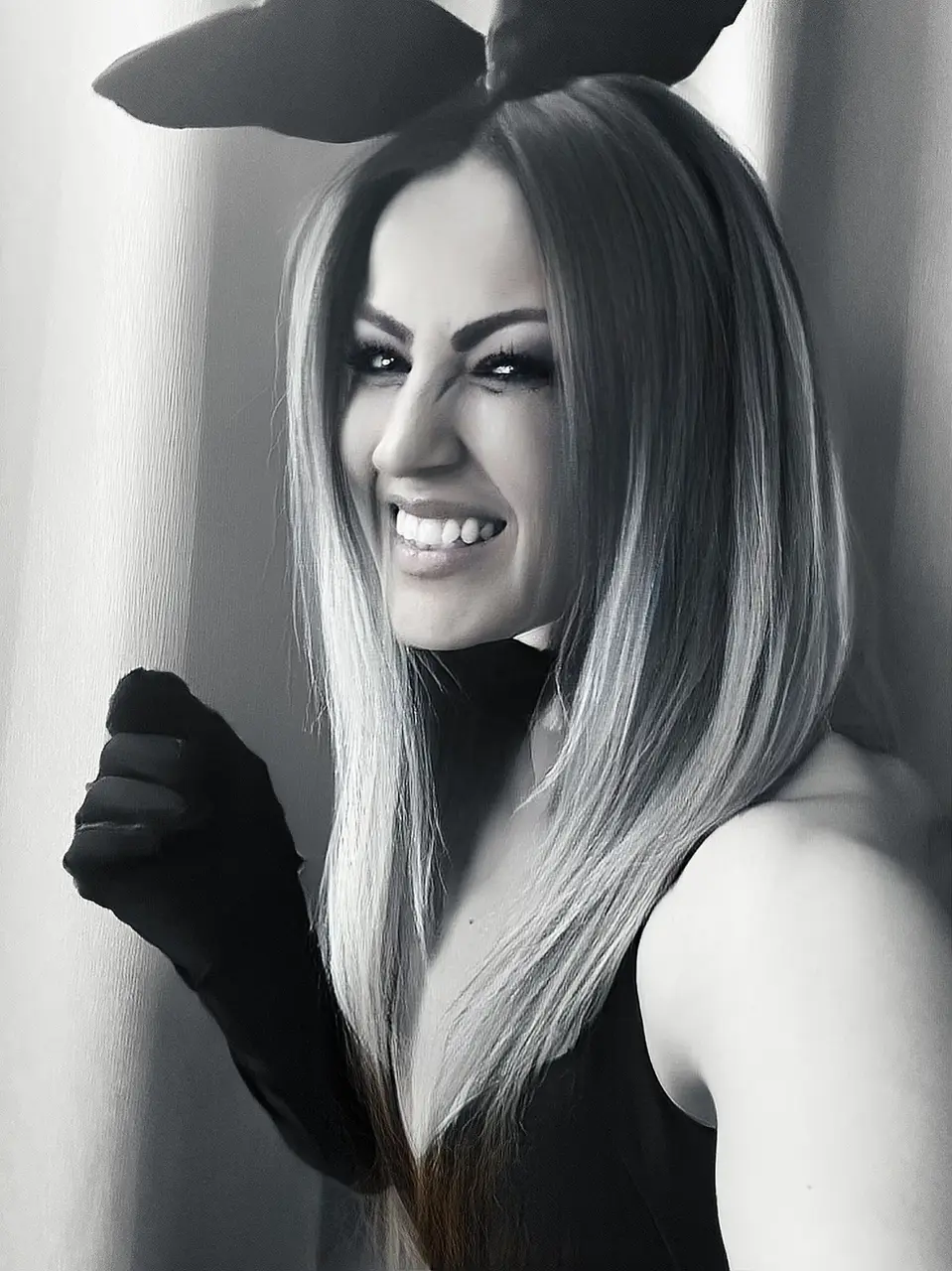 boudoir photo by Schwezner Photography