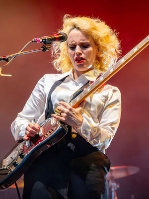Anna Calvi