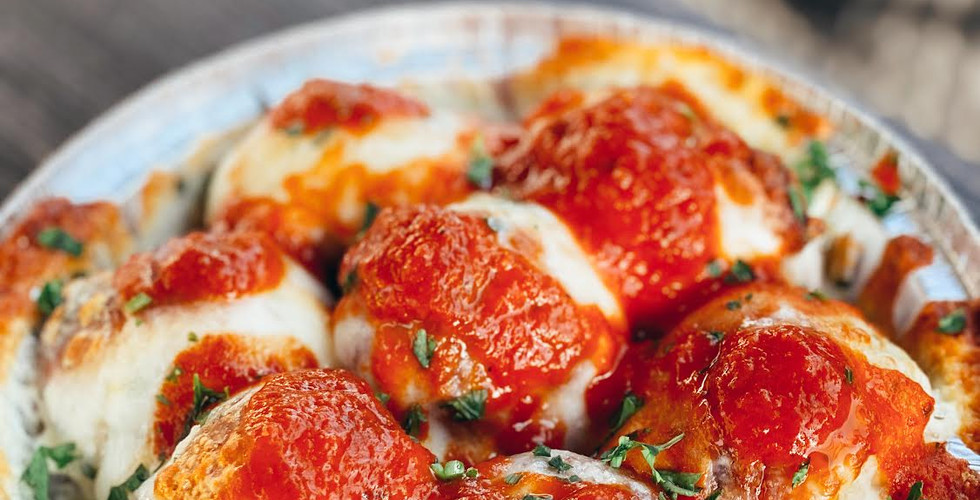 Cheesy Garlic Knots