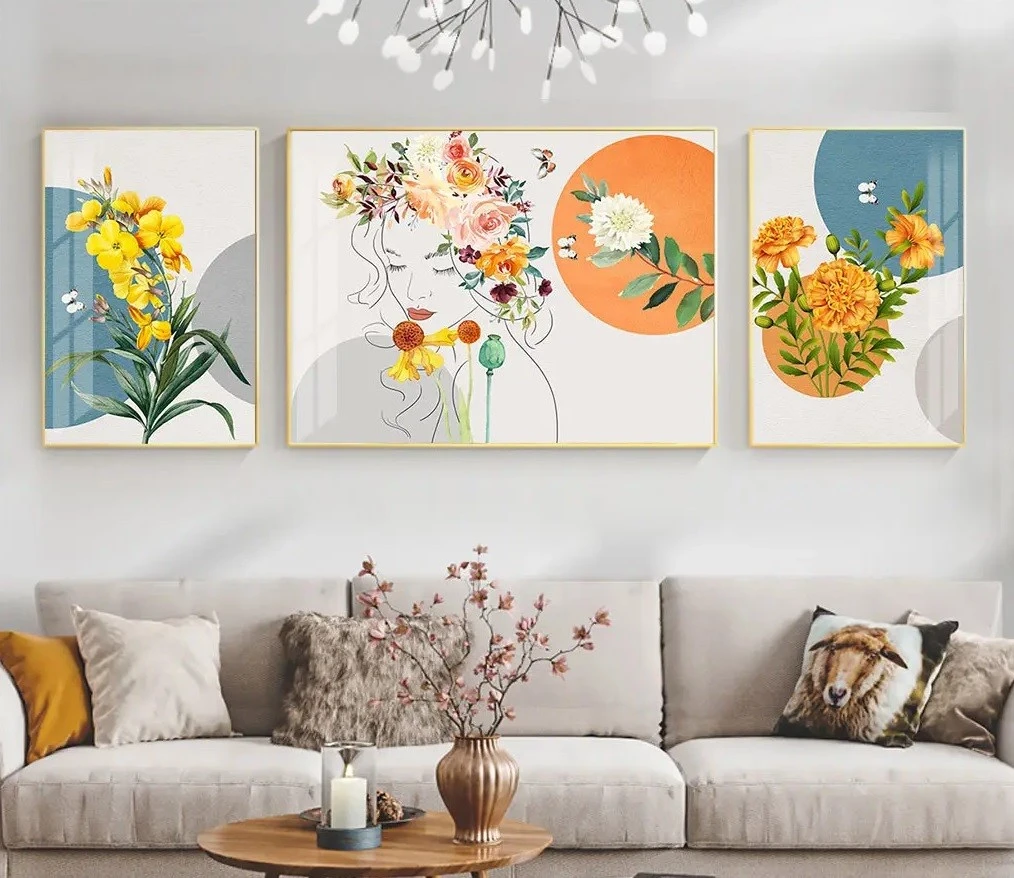 סט 3 תמונות קנבס מחולקות פרחים רקע בהיר עיצוב מיוחד פרחים ועלים לפינת אוכל - דגם 25108146