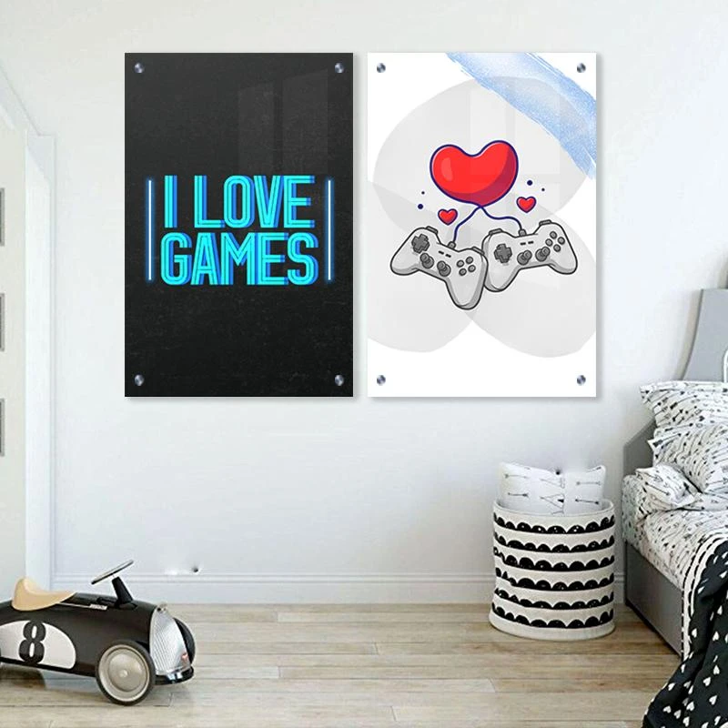 תמונה לחדר שינה גיימרים I love games בגודל 40X60*2 ס"מ, 70X100*2 ס"מ  עיצוב בנושא גיימינג, משפטים מגיע בקנבס מתוח על מסגרת עץ, זכוכית ומנטים כסופים - דגם 135315