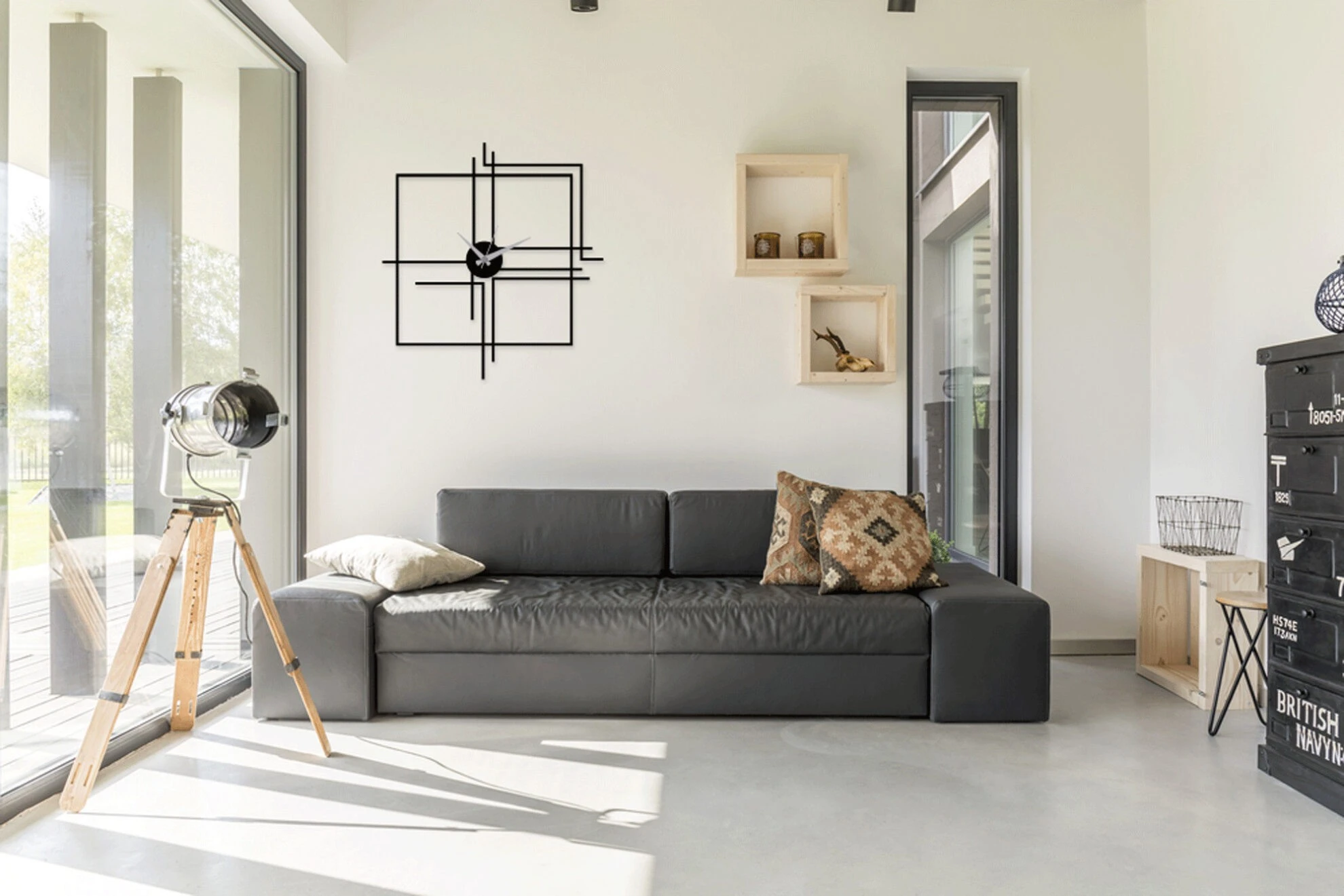 שעון קיר מתכת שעון מרובע II גיאומטריות, Line Art דגם DS062455