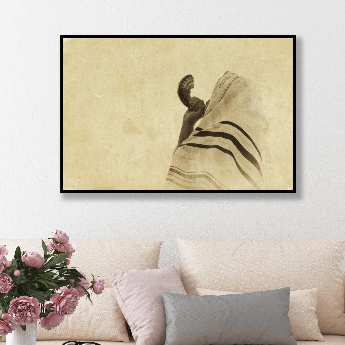 תקיעה בשופר על רקע קלף - תמונה יהודית לסלון או למסדרון על קנבס או זכוכית דגם 3728206