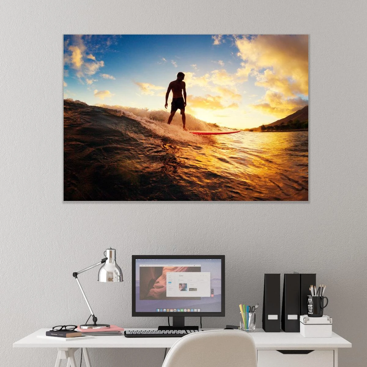 גלישה מדיטטיבית - תמונה של גולש על ים רגוע מדהימה לחדרי שינה או לסטודיו דגם 3728253