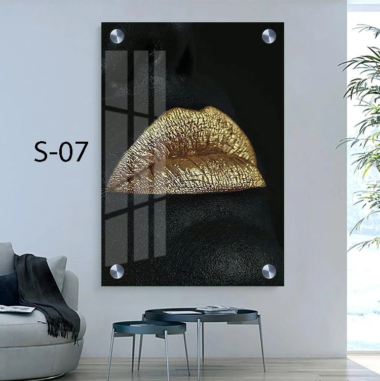 שפתים חושניות - תמונת אווירה מדהימה של שפתיים על זכוכית לתלייה בסלון דגם S-07