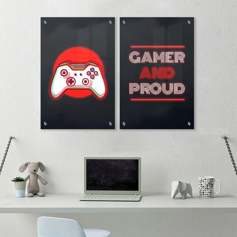 תמונה לחדר שינה גיימרים Gamer and proud זוג בגודל 40X60*2 ס"מ, 70X100*2 ס"מ  עיצוב בנושא גיימינג, משפטים מגיע בקנבס מתוח על מסגרת עץ, זכוכית ומנטים כסופים - דגם 135312