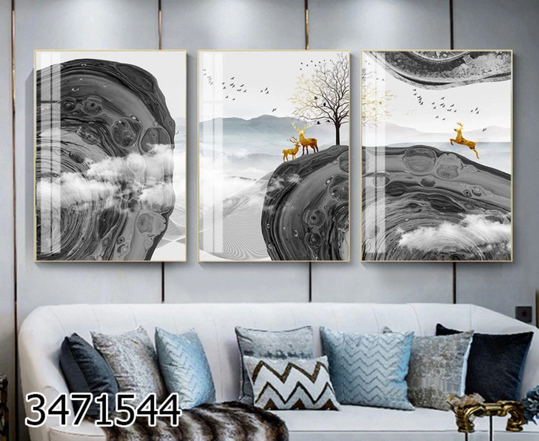 חורף סוריאליסטי - סט 3 תמונות על קנבס מותאמות לסלון או לפינת אוכל דגם 3471544