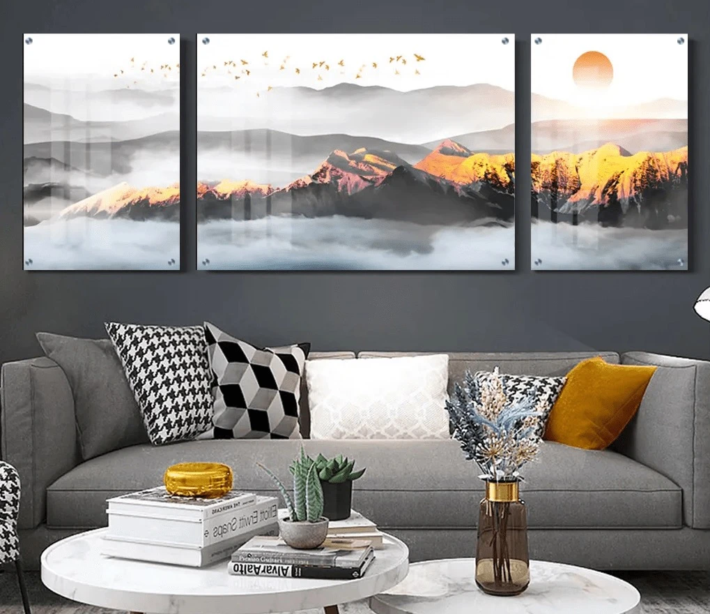 טרנדי: 3 תמונות זכוכית הרים נופים ערפל בגווני אפור, זהב לפינת אוכל - דגם g24209340