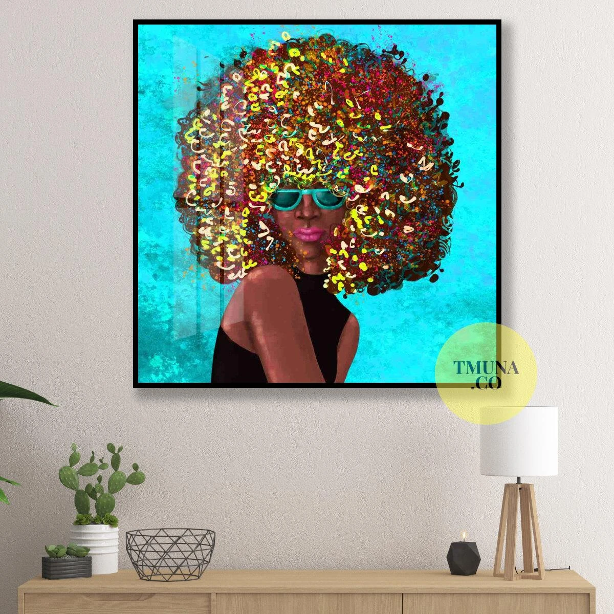 ננסי - הדפס של בחורה קשוחה על קנבס או זכוכית לסלון או לכניסה לבית דגם 134891