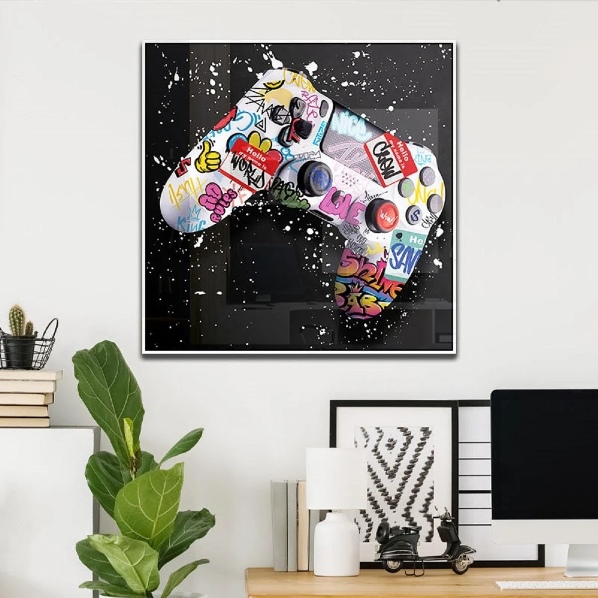 תמונת קנבס או זכוכית גרפיטי מעוצבת על רקע שחור של ג'וי סטיק לתלייה במשרדי הייטק, נדלן וחדרי נוער תמונה לגיימרים דגם 134984