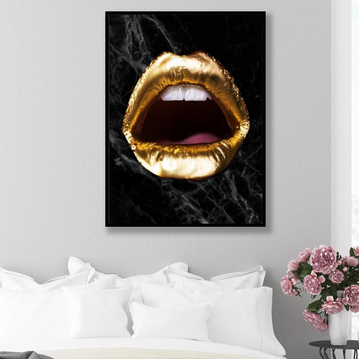 תמונה טרנדית של שפתיים בזהב על זכוכית או קנבס לחדר שינה או חדר אופנה דגם DL-377950