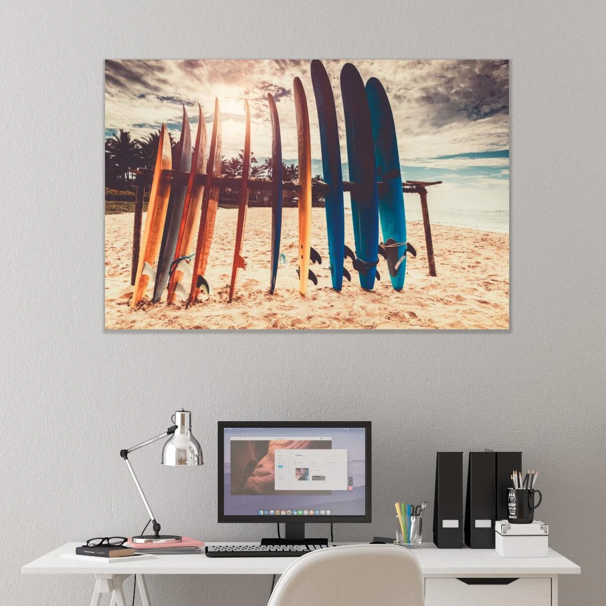 תמונה של גלשנים על חוף ים - תמונת זכוכית או קנבס לחדר שינה או למועדון גלישה דגם 3728254