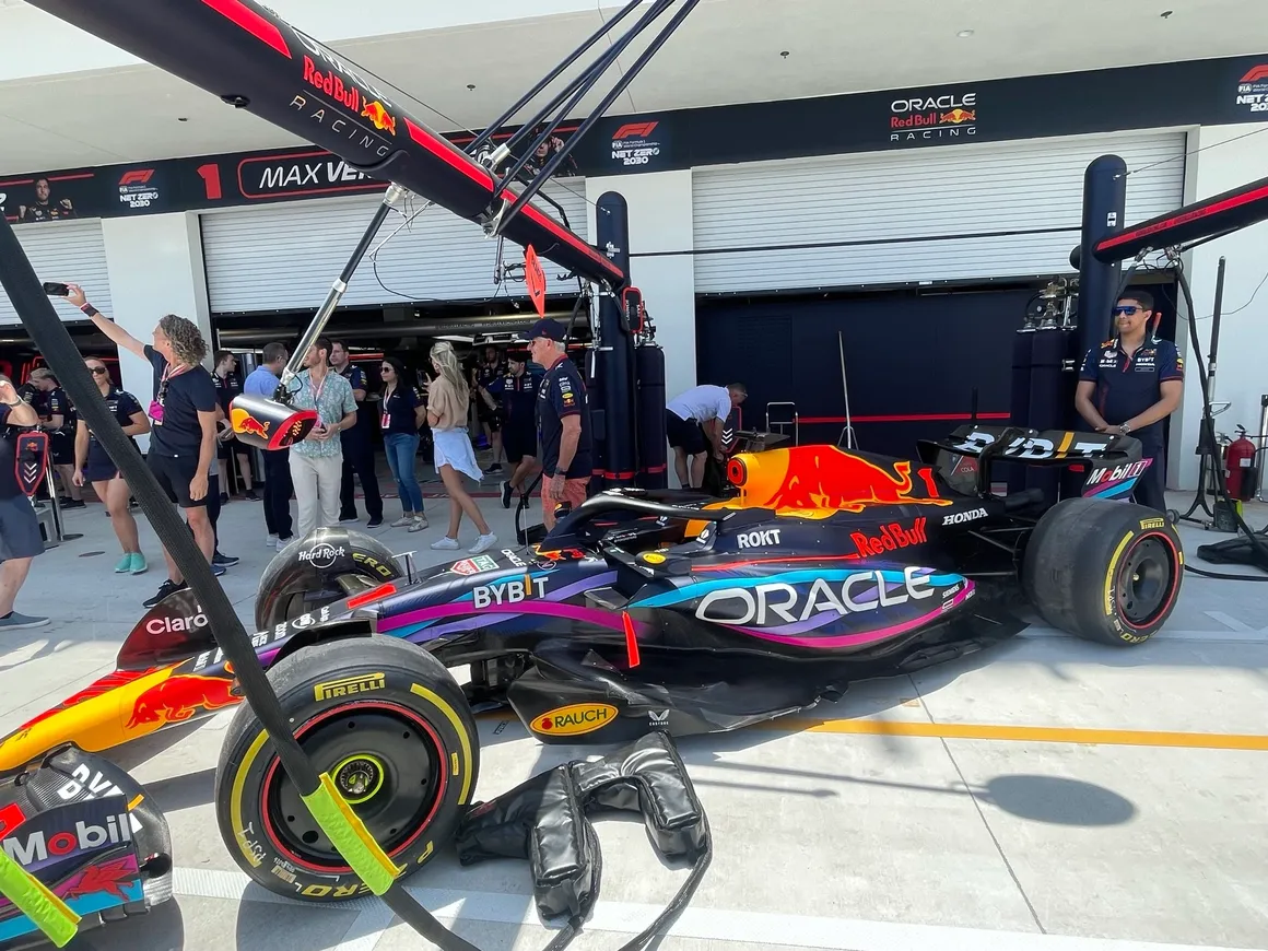 2024 Qatar Airways Qatar F1 GP Redbull Paddock Club ZK Sports