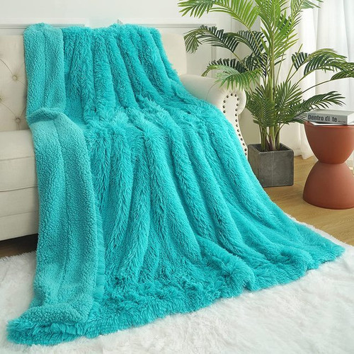 Sherpa Bedspread Turquoise Oogway Exchange LLC