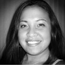 크리스티나 칼룩쿠간 bw.jpg