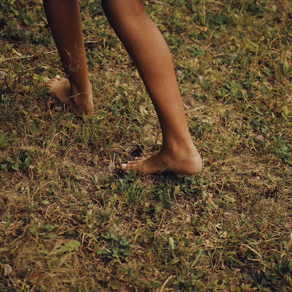 grounding-bed-sheets-outdoors-2.png