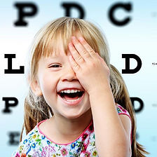 Visita oculistica pediatrica, misurazione della vista con i simboli ed in cicloplegia, valutazione ortottica
