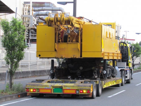 重量物運転のポイントとは？交通事故防止対策を解説