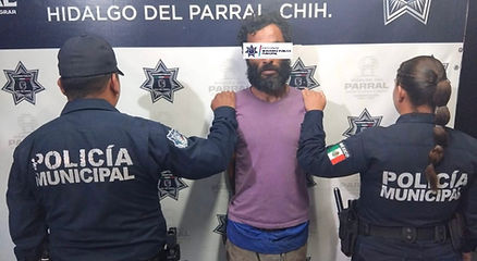 Detienen a cristalero por dañar un vehículo en la Simón Bolívar