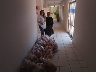 Entrega Gobierno Municipal despensas al asilo San Vicente
