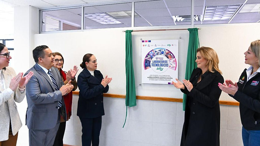 Encabeza ceremonia de inauguración de Laboratorios tecnológicos en la UTCJ la Gobernadora Maru Campos