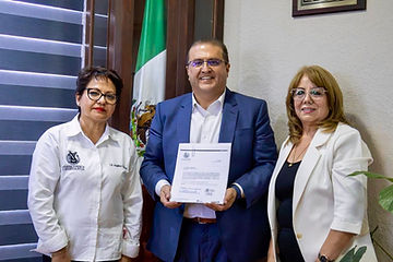 Firman alcalde Salvador Calderón y UACH Parral convenio de prácticas profesionales