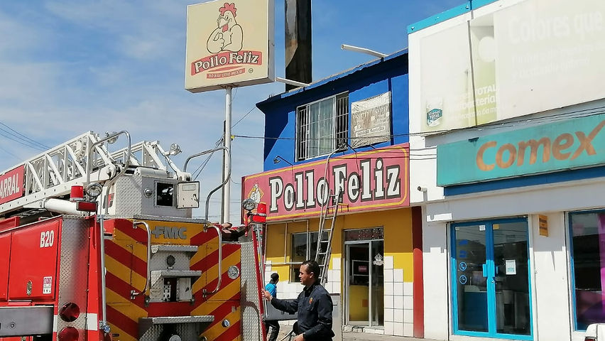 incendio en el polo feliz por acumulamiento de grasa en la chimenea