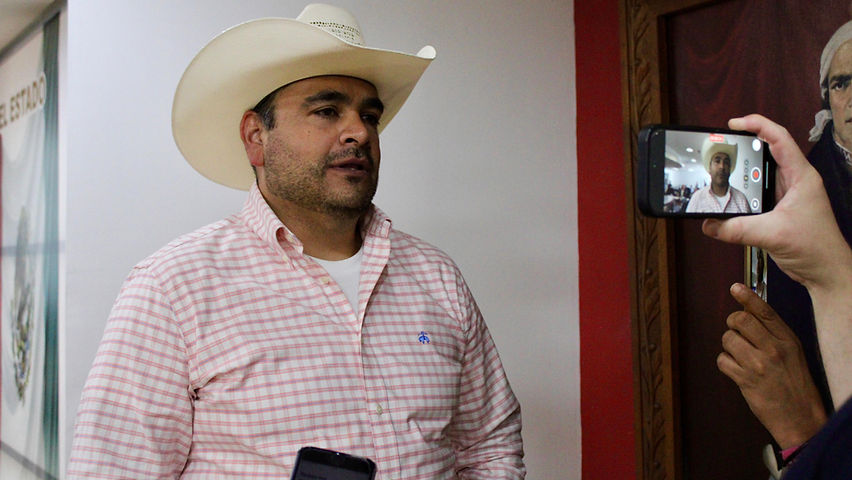 pide luis fernando chacon destitucion de sindica de madera y su suplente por abandonar su cargo