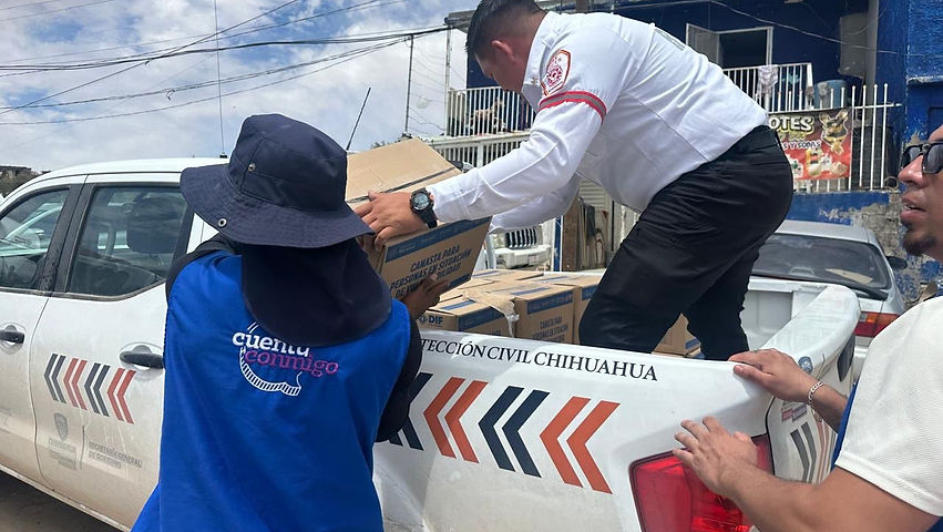 Continúan recibiendo apoyos las familias afectadas por las lluvias en Juárez