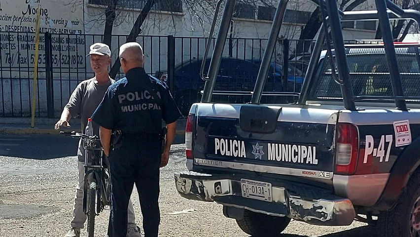 agentes realizan acciones de vinculacion con la ciudadania