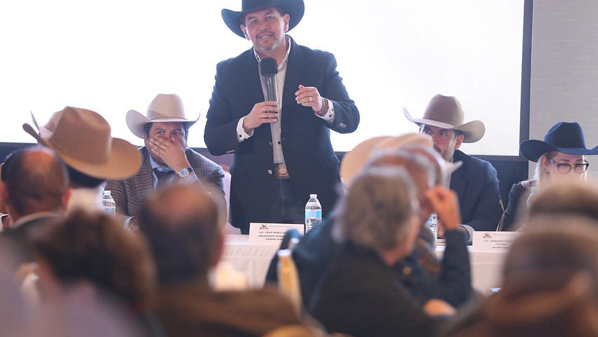 Acompaña alcalde Cruz Pérez a ganaderos en Asamblea Anual Ordinaria 2026
