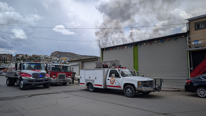 bomberos controlan incendio en taller del corredor industrial y evitan danos mayores