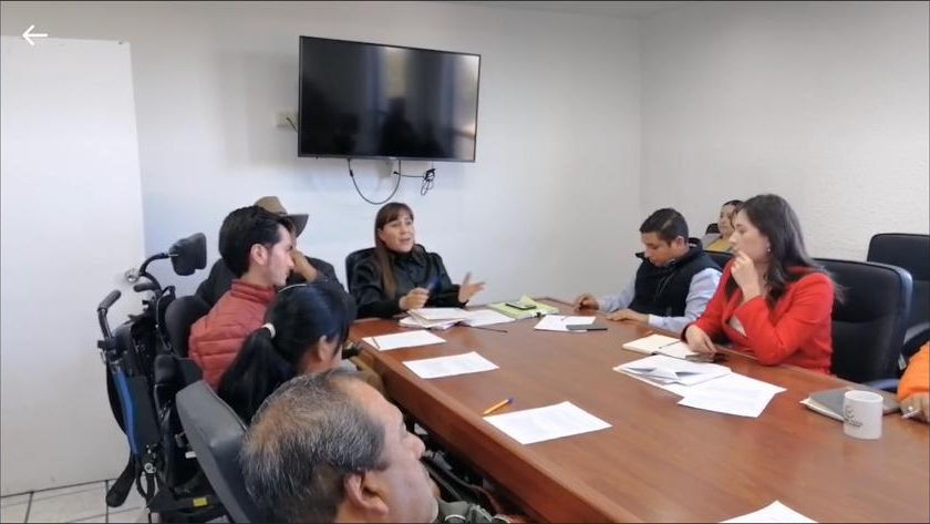 solo la quinta parte de las escuelas tienen completo el programa de uniformes