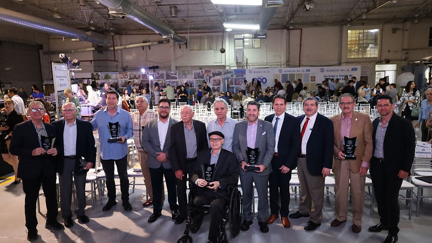 Conmemoran 200 años de historia impresa en Chihuahua con homenaje al sector gráfico