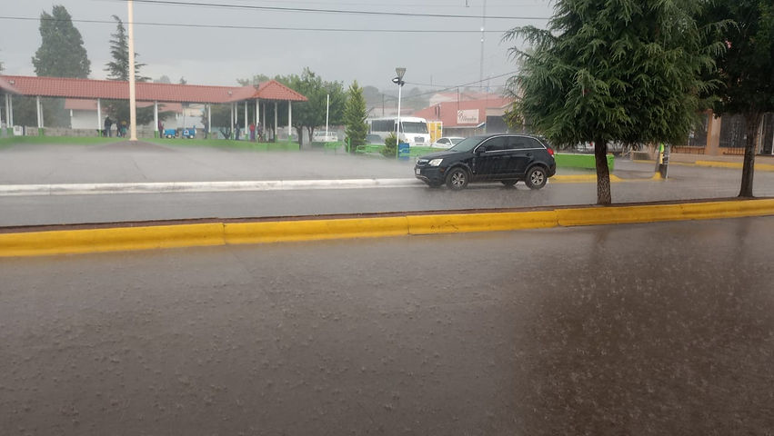 ¡Prepárate! Pronostican fin de semana lluvioso