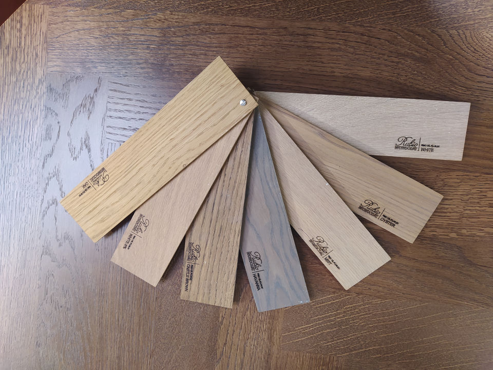 Oak colour samples.