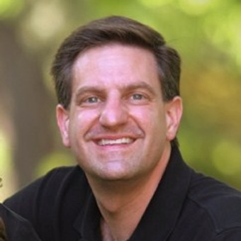 Brian Oscherwitz Headshot.jpg