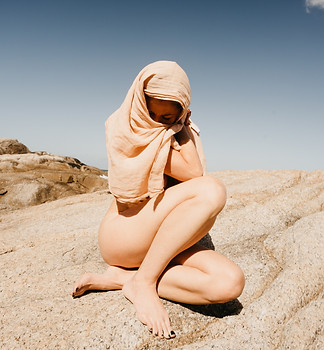ensaio fotográfico feminino mulher na pedra