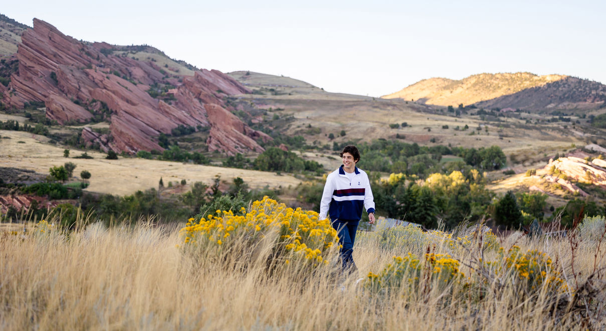 outdoor senior photographers - red rocks