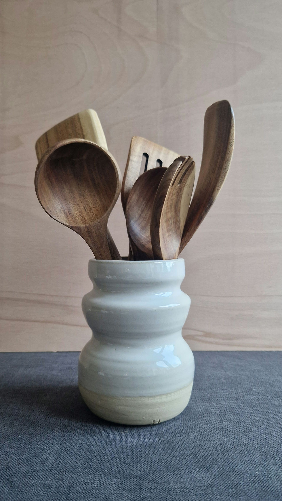 Curvy White Utensil Holder