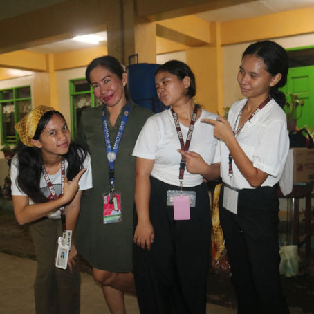 Pictures with the Teachers!