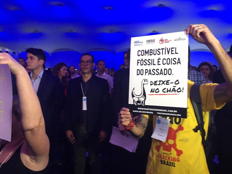 Ministro foi alvo de protesto na Semana do Clima em Salvador — Foto: Maiana Belo/G1 Bahia