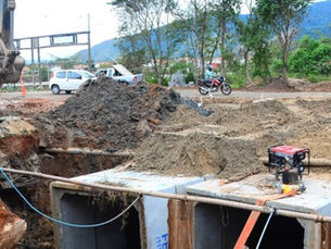 Obras contra enchentes continuam na região do Perequê-Mirim
